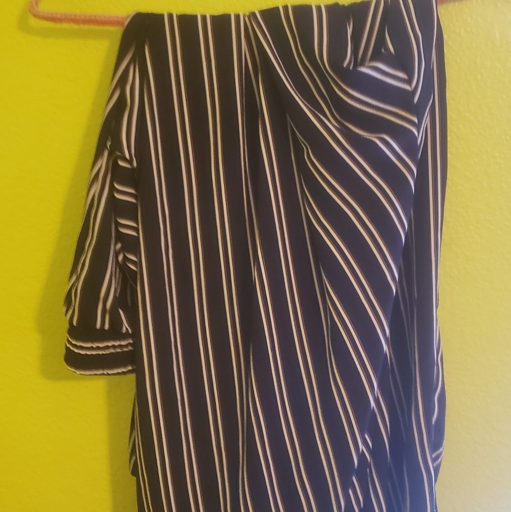 Torrid elastic crop pants